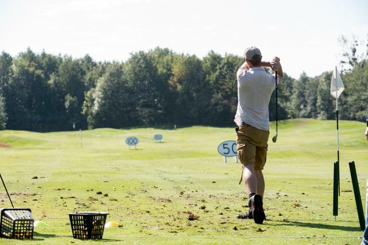 Le Kempferhof Golf Et Chateau-Hotel Plobsheim Exteriör bild