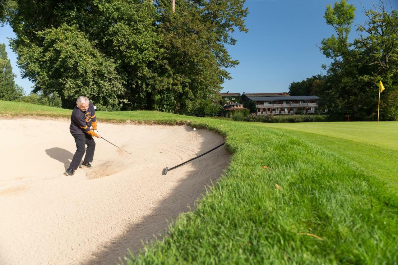 Le Kempferhof Golf Et Chateau-Hotel Plobsheim Exteriör bild